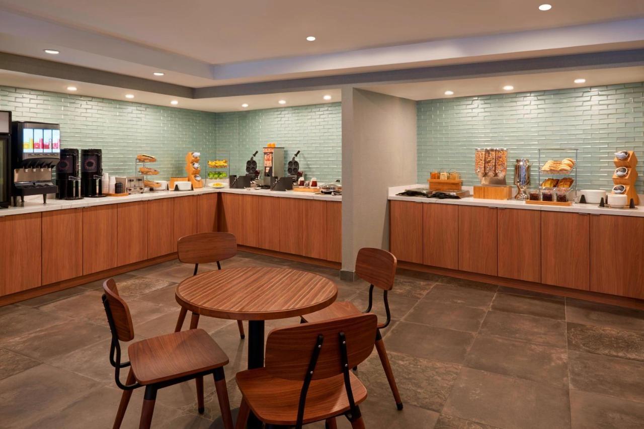 Fairfield Inn By Marriott Montreal Downtown Eksteriør billede