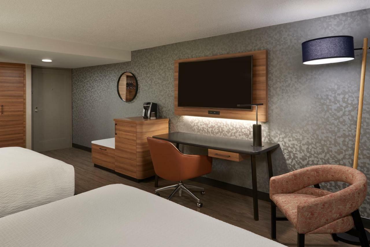 Fairfield Inn By Marriott Montreal Downtown Eksteriør billede